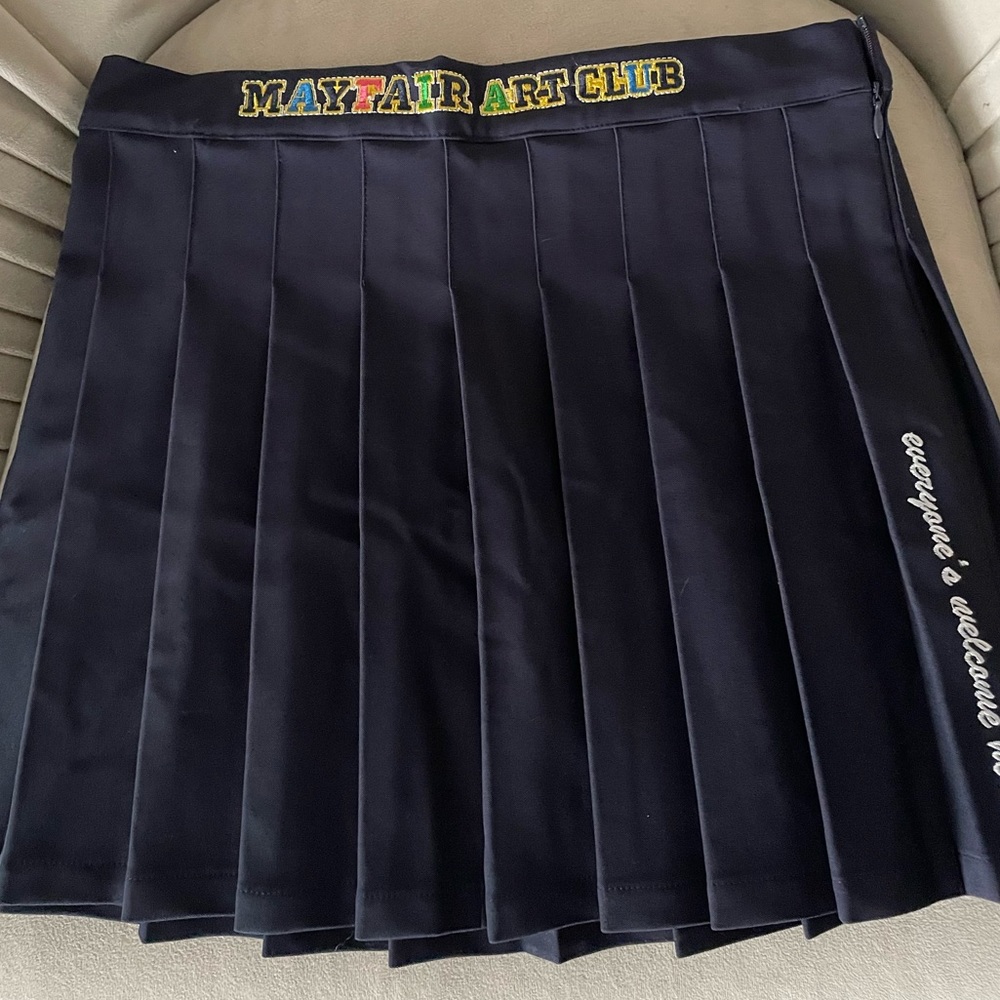 Preppy school girl pleated mini skirt. NWOT.
